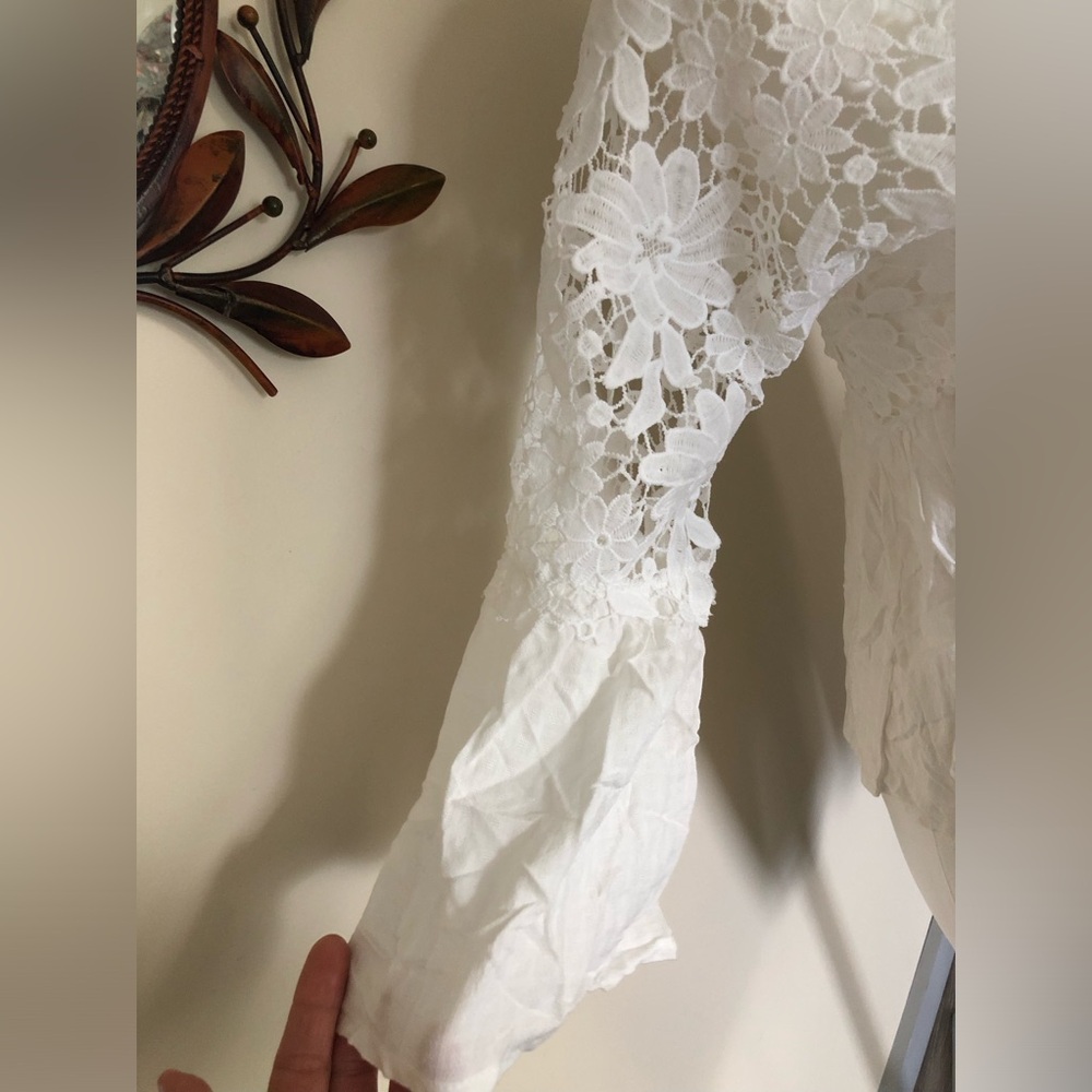 While Lace Top - image 4